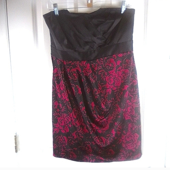 ELLE DRESS - Picture 8 of 8